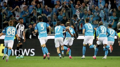 Napoli 33 yıl sonra şampiyon: 'Çılgın çoşku'