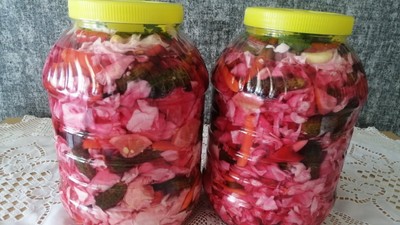 Turşuya lezzet katan tüyo! Kıtır kıtır olmasını sağlayan aşçı sırrı