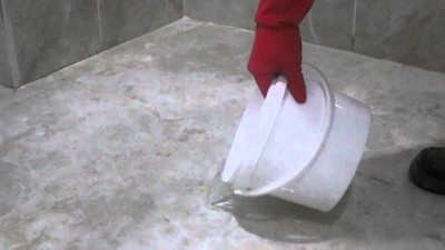Banyo fayanslarında oluşan lekeleri temizleme tekniği! Tüm kararmış fayanslar beyazlıyor