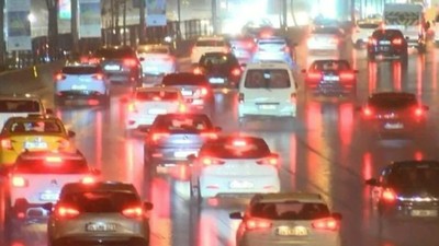 İstanbul'da sağanak trafiği