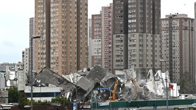 İstanbul'un meşhur Tercüman Binası yıkıldı