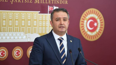 Gelecek Partili Şahin'den Erdoğan'a Hatay tepkisi: Sizin belediyelerinizde de her şey güllük gülistanlık değil