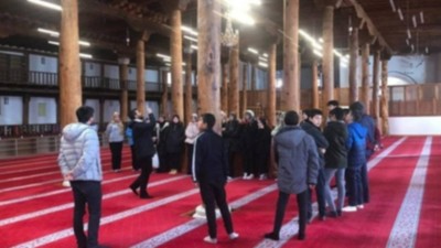 ÇEDES'ten bir skandal daha! Çocuklar yıl sonu etkinliği için okul yerine camiye çağrıldı: Kız ve erkek öğrenciler ayrı ayrı götürülecek