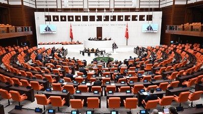 İktidarın Tartışmalı Öğretmenlik Meslek Kanunu Teklifi Meclis'te! İçeriğinde Neler Var?