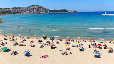Kuşadası Belediyesi’nden Plajlarda 5 Yıldızlı Tatil Konforu