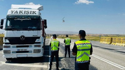 Trafik Denetiminde Ceza Yağdı! Araçlar Trafikten Men Edildi