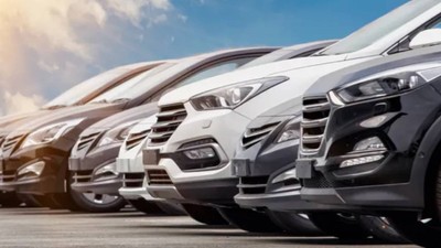 Otomobil Devinden İşler Ters Gitti! Elektrikli Araç Üretimi Ertelendi