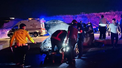 Adıyaman'da İki Otomobil Çarpıştı 6 Yaralı