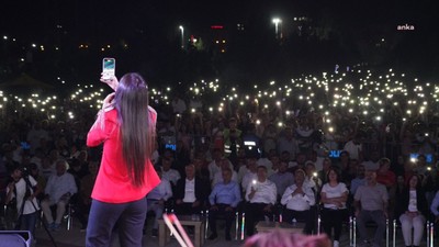 Adıyaman'daki Konserlerde Sanatçılardan Örnek Davranış