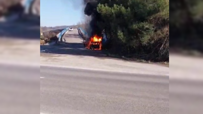 Park Ettiği Otomobili Alev Topuna Döndü