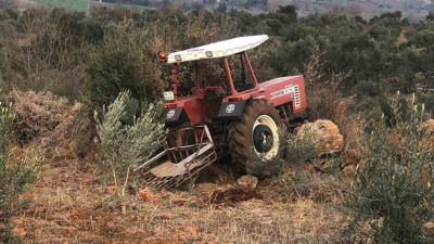 Osmaniye'de Tarlasını Temizlerken Traktörün Altında Kalan Çiftçi Yaralandı