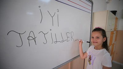 Öğrenciler İçin Tatil Vakti: Sivas'ta 108 Bin Öğrenci Karne Aldı