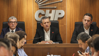 CHP Grubu İstanbul'da Toplandı, Masada 'Beşiktaş' Var