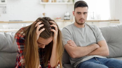 Çift Terapistleri Açıkladı: İlişkinin Bittiğini Gösteren 5 Gizli İşaret! Bunlar Varsa Ayrılık Kapıda