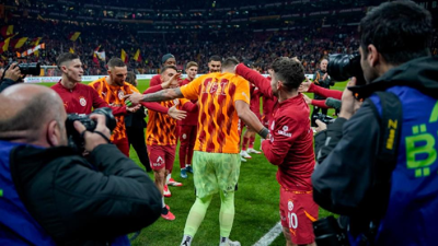 Muslera Galatasaray Tarihine Geçti