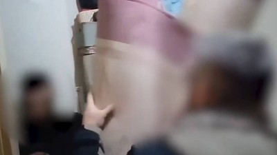 Her Yerde Aramam Hükümlü, Halıların Arkasında Yakalandı