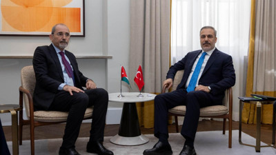 Bakan Fidan, Ürdün Dışişleri Bakanı Safedi ile Bir Araya Geldi