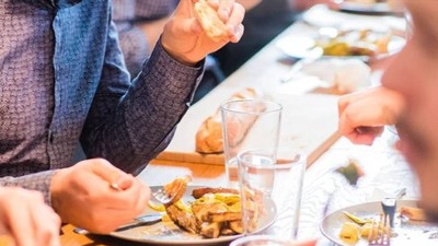 Akşam Yemeği İçin En Doğru Saat Aralığı Belli Oldu: Uzmanlar Dakikasına Kadar Açıkladı