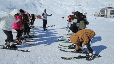 Öğrenciler Kayakla Buluştu