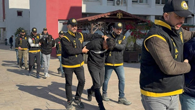 'Duygusuzlar Çetesi': Haraç Vermeyen İş Yerlerini Kurşunladılar