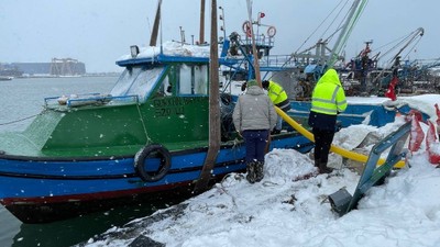 Samsun'da Şiddetli Rüzgar Balıkçı Teknesini Batırdı