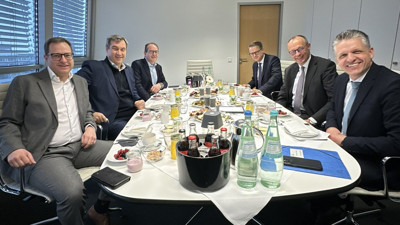 Almanya Bu Kareyi Konuşuyor! 'Erkekler İçin Erkekler Tarafından Yapılan Siyaset'... KADINLAR NEREDE?