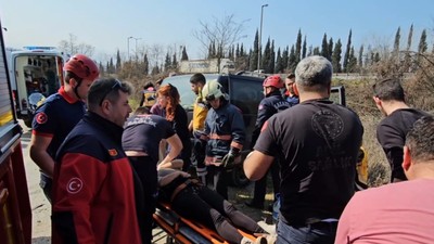 Sakarya'da Korkutan Kaza: 5’i Çocuk, 10 Yaralı