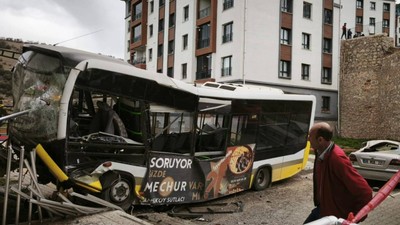 Otobüs 10 Metrelik İstinat Duvarından Uçtu!