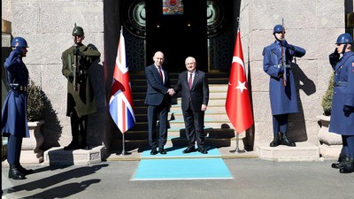 Bakan Güler, İngiliz Mevkidaşı Healey ile Görüştü