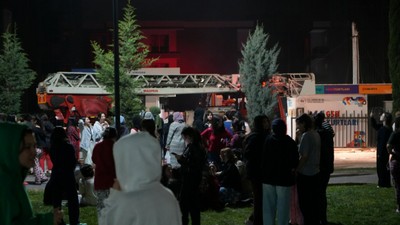 Kız Öğrenci Yurdunda Yangın Paniği