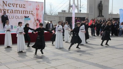 Sakarya ve Kocaeli'de Nevruz Ateşi Yandı