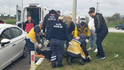 Otomobiller Çarpıştı, 2 Yaralı