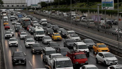 Tatil Bitti, Okullar Açıldı: İstanbul'da Trafik Çilesi Başladı