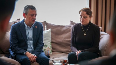 Özgür Özel'den Duruşma Öncesi Mattia Ahmet Minguzzi'nin Ailesine Ziyaret