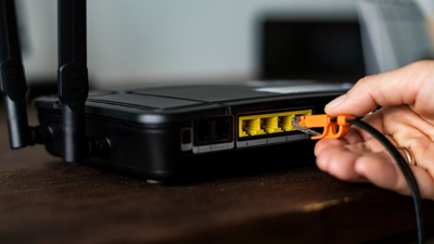 Wi-Fi Modem İçin 5 Dakika Yetiyor! ADSL, VDSL Fark Etmiyor: Bir Dokunuş Fiber İnterneti Solluyor