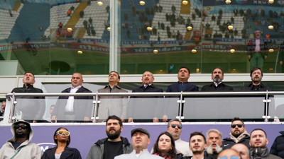 Mecnun Otyakmaz, Kasımpaşa-Sivasspor Maçını Stadyumda İzledi