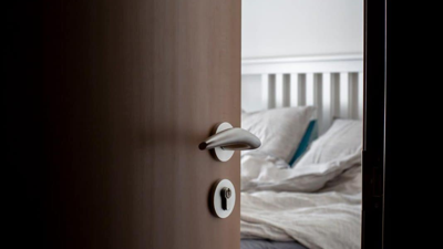 Uyurken Odanızın Kapısını Kapatmak Hayati Önem Taşıyor! Yangın Güvenlik Uzmanları Tek Tek Anlattı
