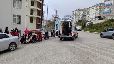 3 Tekerlekli Motosiklet Devrildi: Asfalta Savruldular