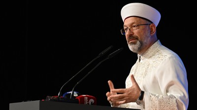 Ali Erbaş'tan Dikkat Çeken 'Kurban' Sözleri... 'İki Kilo Eti Toz Halinde Aylarca Yiyen Milyonlar Var'