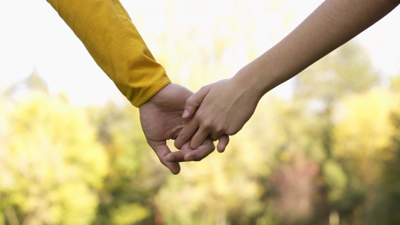 Sevgili Kiralama Dönemi Başladı: İlginç Site Faaliyete Geçti! Bakın Nasıl Kuralları Var