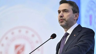 Avrupa'dan Sonra Türkiye'de de Elektrik Krizi Olur mu? Bakan Bayraktar Açıkladı
