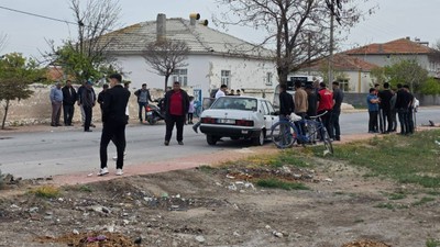 Görenleri Şoke Eden Kaza: Gözü Çıkıp Yola Fırladı!