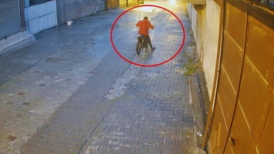 Tüm Mahalleyi Şoke Eden Hırsızlık: Çaldığı Motosiklet Arızalandı, Yenisini Çaldı