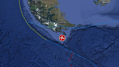 7.4'lük Deprem İki Ülkeyi Vurdu, Bir Kişi Bile Yaralanmadı