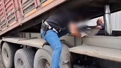 Gaziantep’te Tır Dorsesine Saklanmış 45 Kilo Uyuşturucu Ele Geçirildi