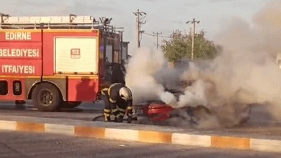 Kaza Yapan Araç Alev Topuna Döndü, Sürücüsü Kayıplara Karıştı