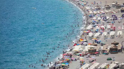 Antalya Nisan’da Rekor Kırdı: 1,2 Milyon Turist ile Düşüşü Telafi Etti