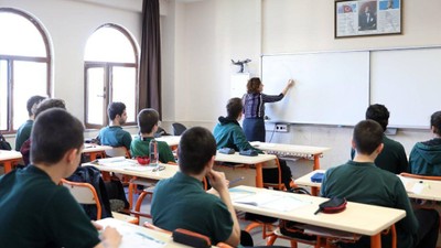 Lise Eğitimi Değişiyor: Zorunlu Olmaktan Çıkarılacak mı? İşte Masadaki 3 Model