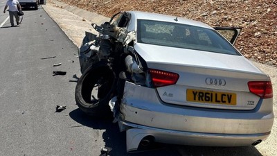 Bilecik'te Emniyet Şeridinde Feci Kaza: 1 Yaralı
