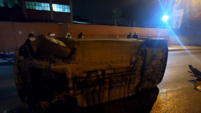 Kartal’da Feci Kaza: Otomobil Devrildi, 1 Kişi Hayatını Kaybetti